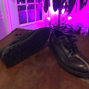 Vintage Kenneth Cole Italian Leather Sneakers